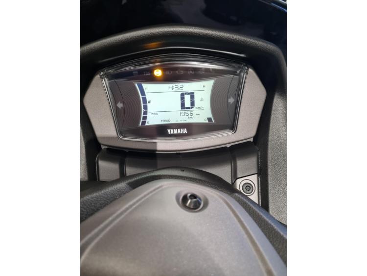 YAMAHA NMAX 125