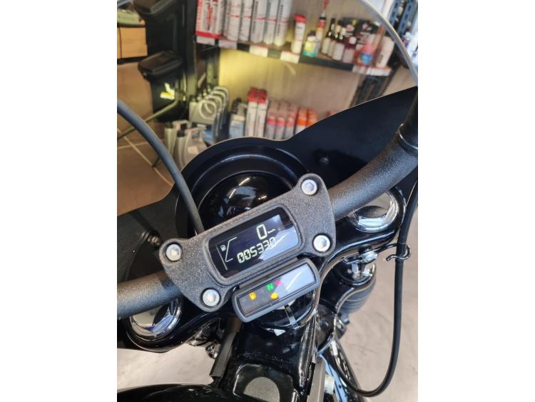 HARLEY-DAVIDSON SOFTAIL STREET BOB 107 